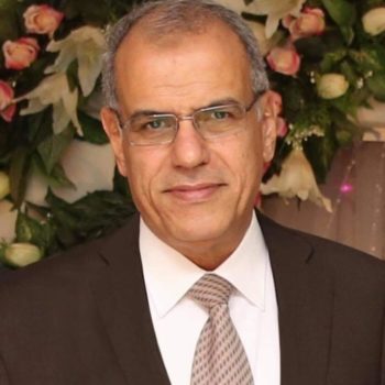 صحافي مصري مخضرم، ومدير إعلامي، وعضو معهد الصحافة الدولي